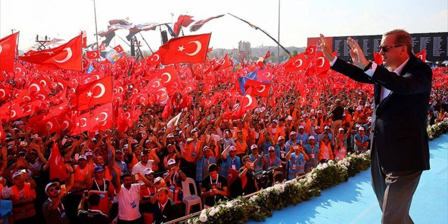 Abd Medyasında 'Demokrasi Ve Şehitler Mitingi'