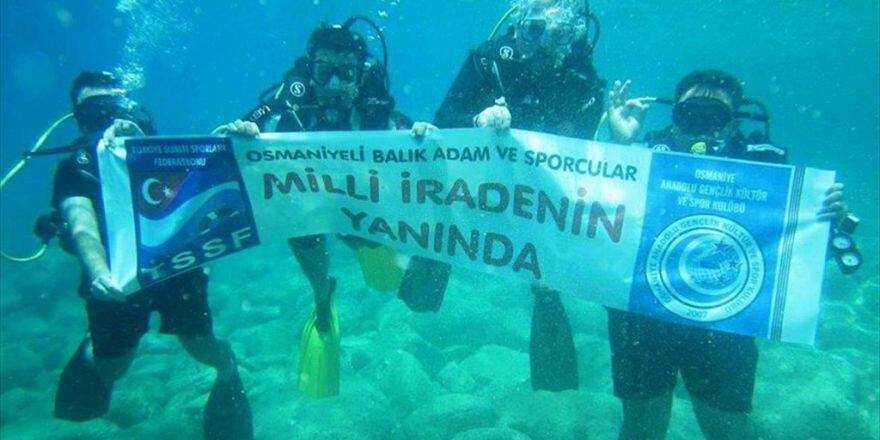 Darbe Girişimine Deniz Altında Pankartlı Tepki