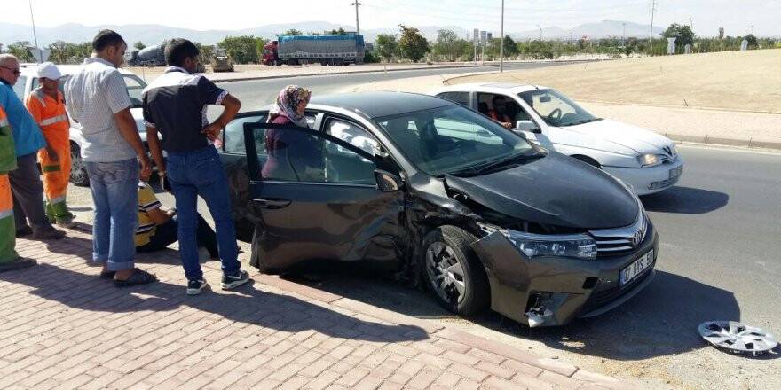 Konya Aksaray yolunda kaza