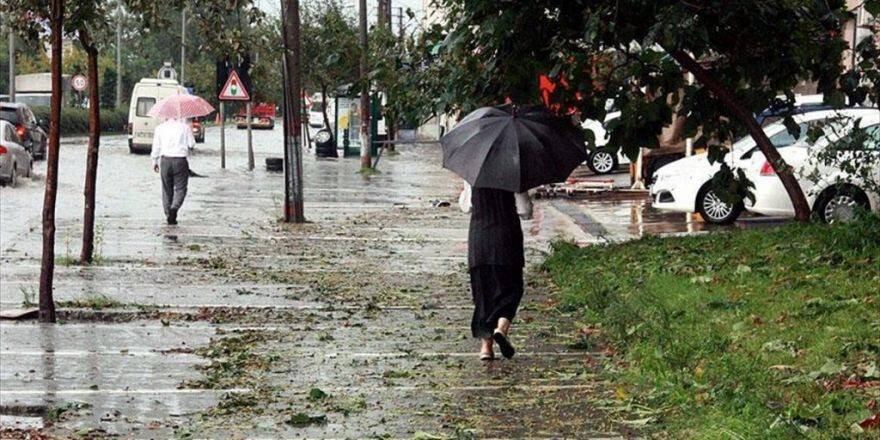 Serin Ve Yağışlı Hava Geliyor