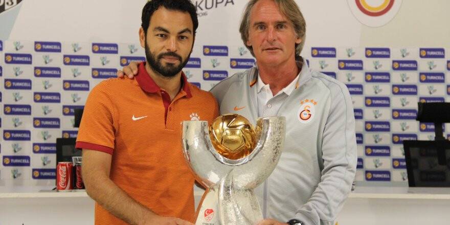 Riekerink: "Hedefimiz 3 kupayı da almak"