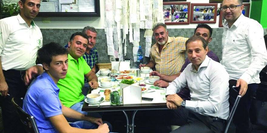 Gurbetçilerimiz Başkan Karabacak ile Küçüker Halk Etliekmek'te