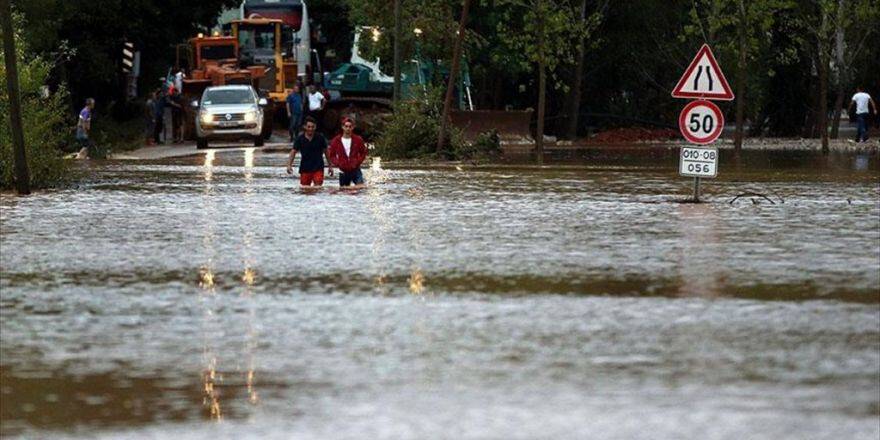 Bartın'da Mahsur Kalan 82 Kişi Kurtarıldı