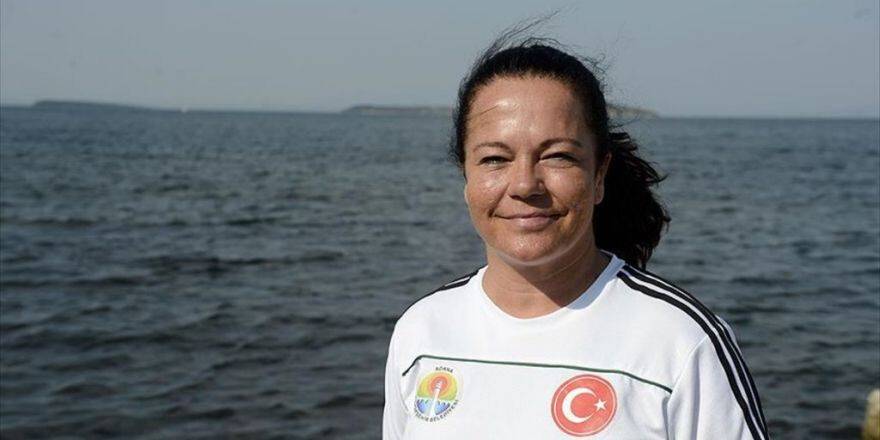 Manş'ı Geçen Master Yüzücü Çanakkale'ye Hazırlanıyor