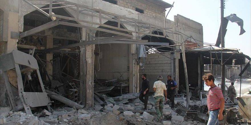 Rejim Güçleri Ve Rus Jetleri İdlib'i Bombaladı: 5 Ölü, 11 Yaralı