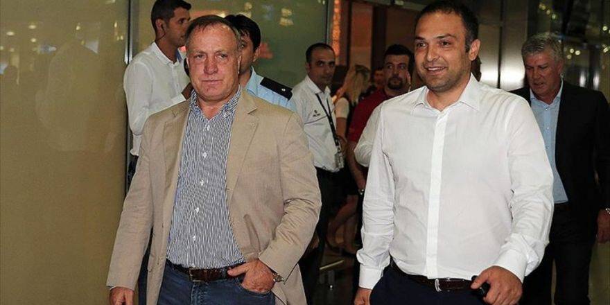 Advocaat, Fenerbahçe'nin 71. Teknik Direktörü Olacak