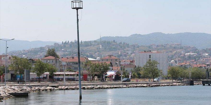 Gölcük 'Asrın Felaketi'nin Yaralarını Sardı