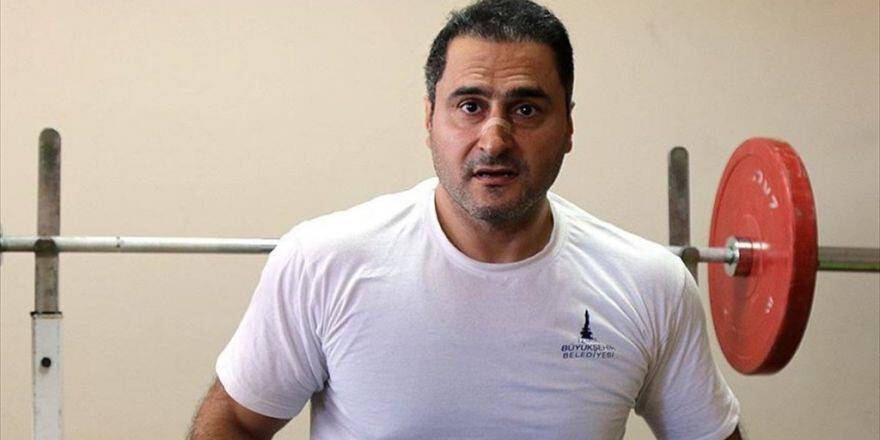 Türk Paralimpik Sporcuya 2 Yıl Men