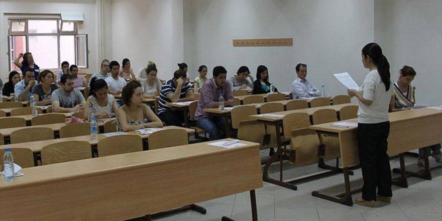 Öğretmenlerin Yer Değiştirme Başvuruları İçin 2 Gün Ek Süre