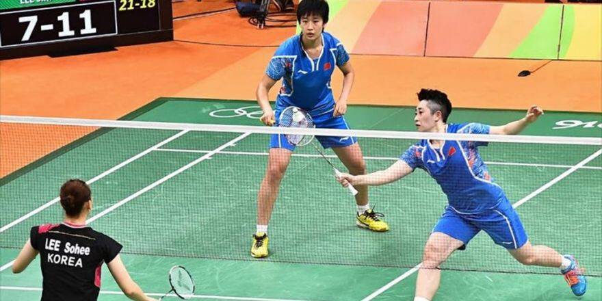Badmintonta İki Kategoride Madalyalar Dağıtıldı