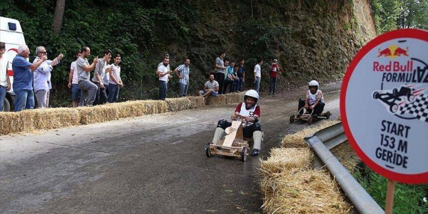 8. Geleneksel Formulaz Şenliği Renkli Görüntülere Sahne Oldu