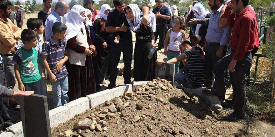 Gaziantep'teki Saldırıda Yaşamını Yitiren Caner'in Cenazesi Toprağa Verildi