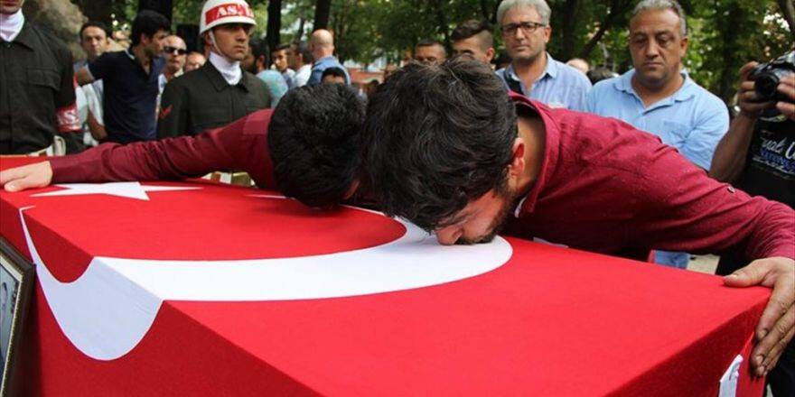 Şehit Piyade Uzman Çavuş Üye Son Yolculuğuna Uğurlandı