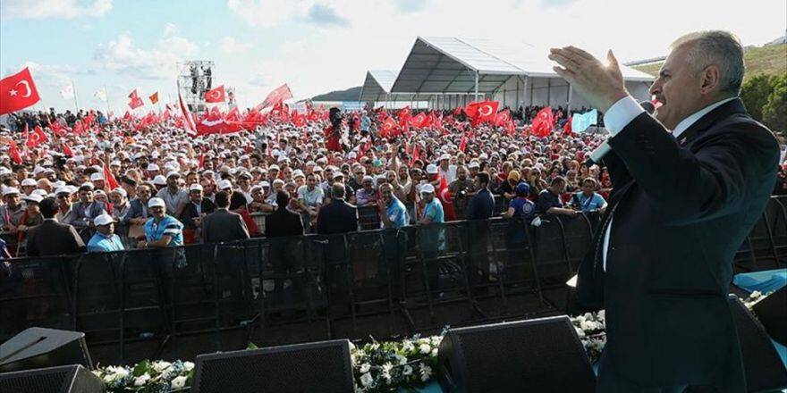 'Köprüden Geriye 2 Kule Kaldı Başlıklarını Atanlar Gelip Görsünler'
