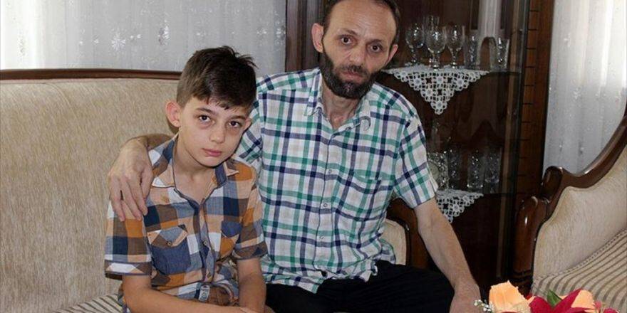 'Plastik Mermi' Zannettiği Kurşunlara Yaralı Halde Direndi