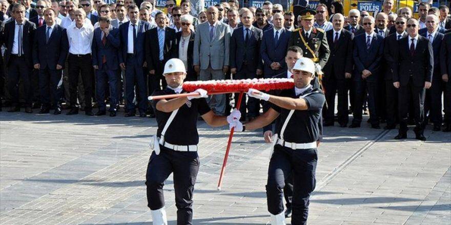 30 Ağustos Zafer Bayramı Kutlanıyor