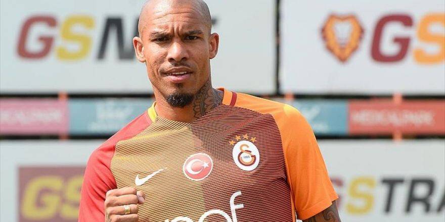 Hollandalı Futbolcu Resmen Galatasaray'da