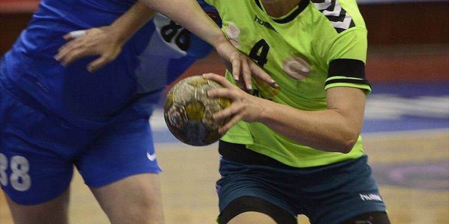 Ehf'den Türk Hakem Çiftine Görev