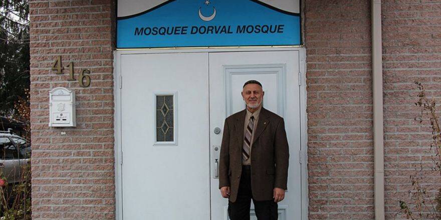 Kanada'da Türk Camisine Irkçı Afiş