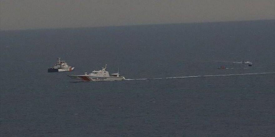 Antalya Açıklarında Kayıp 2 Kişiyi Arama Çalışmaları Devam Ediyor