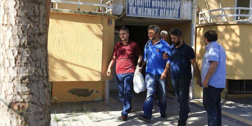 Eski Ak Parti Milletvekili Şahin Fetö Soruşturmasından Adliyede