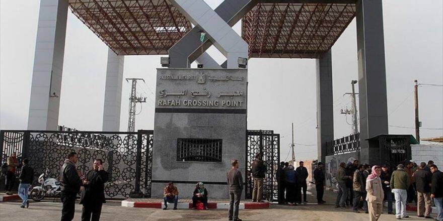 Refah Sınır Kapısı Bugün De Açık