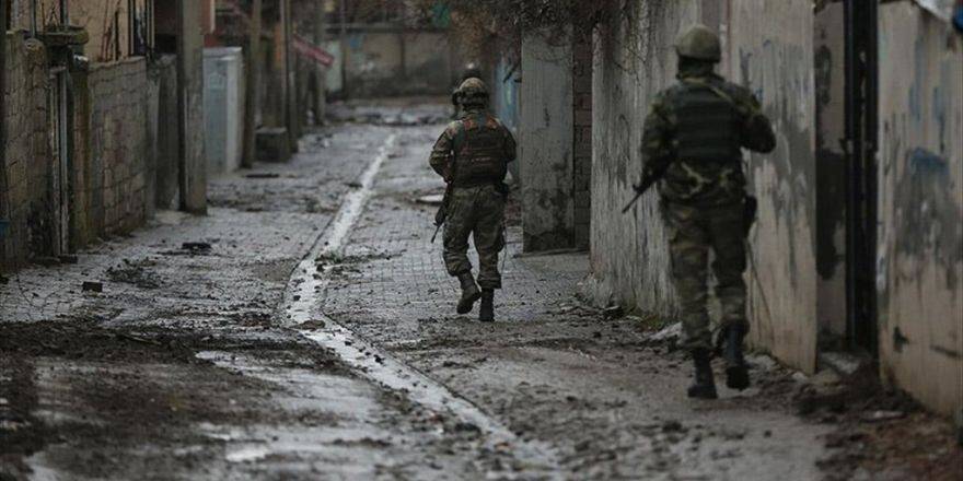 Şırnak'ta 5 Terörist Öldürüldü