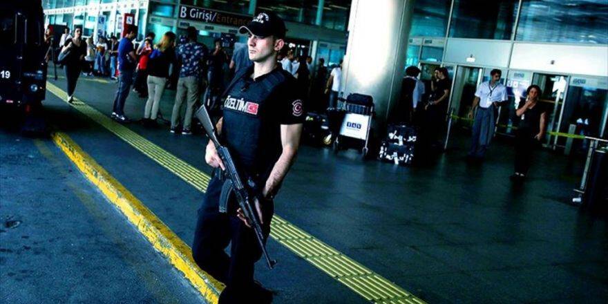 Aranan Pkk'lı Kadın Terörist, Atatürk Havalimanı'nda Yakalandı