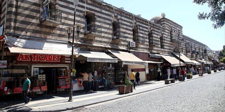 Diyarbakır Sur'a 2 Milyar Liralık Yatırım