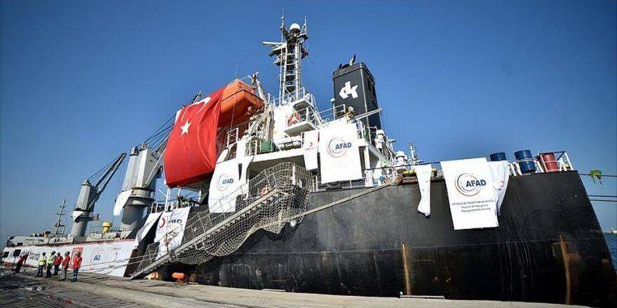 'İyilik Gemisi' Afrika Yolunda
