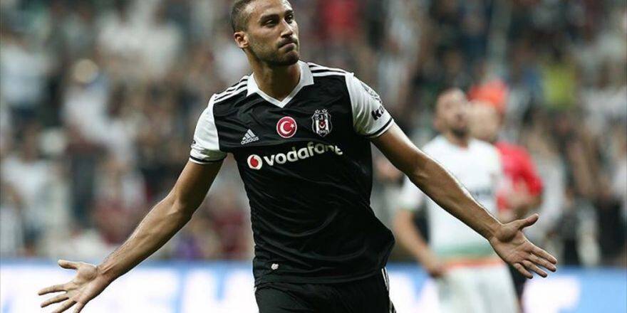 Cenk, Gomez'i unutturdu