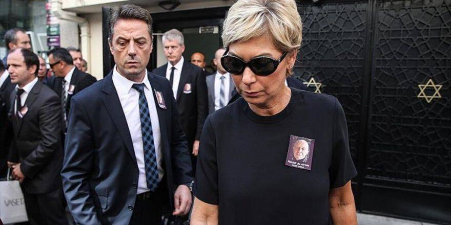 İş Adamı Alaton'un Cenazesi Toprağa Verildi