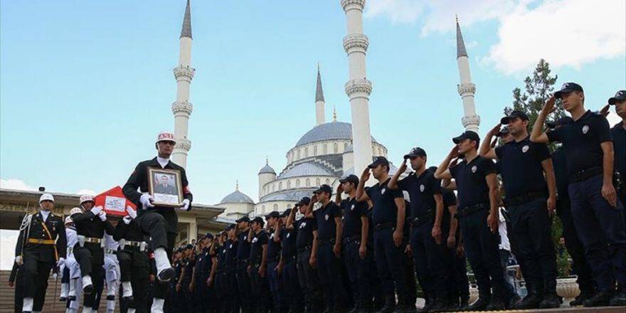 'Fırat Kalkanı' Şehitleri Son Yolculuklarına Uğurlandı