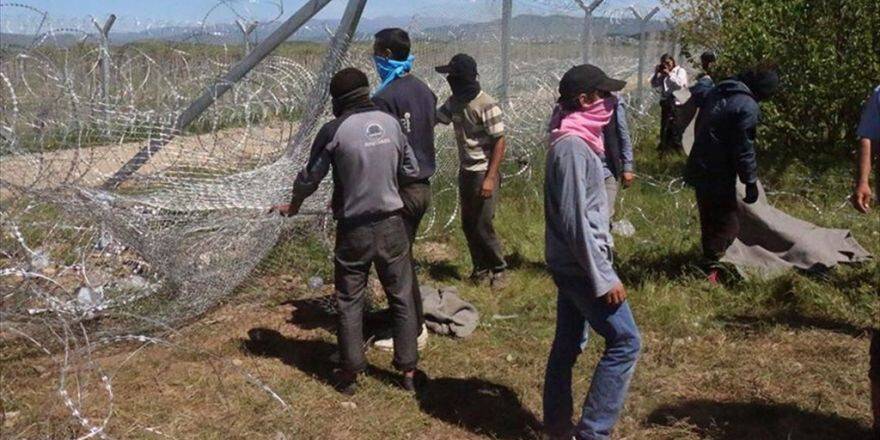 Yunan Adalarında Göçmen Sorunu Büyüyor
