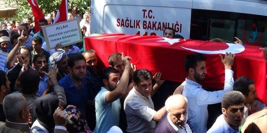 Ak Parti'li Budak'ın Cenazesi Toprağa Verildi