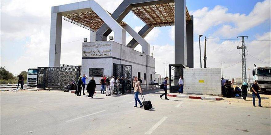 Refah Sınır Kapısı Hacılar İçin Açıldı