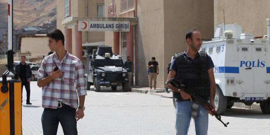 Hakkari'deki Çatışmada Yaralanan Asker Şehit Oldu