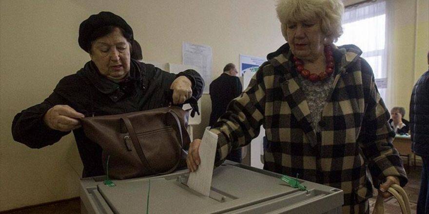 Duma Seçimlerinin Kesin Olmayan İlk Sonuçları Açıklandı