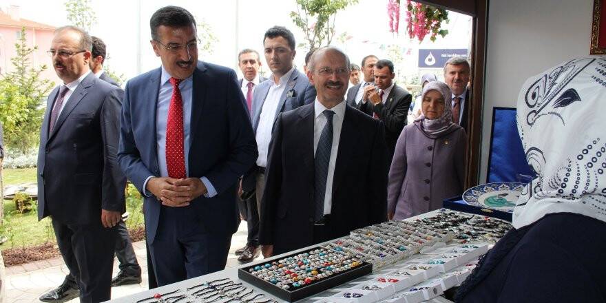 Tüfenkci, Konya'da açılış törenine katıldı