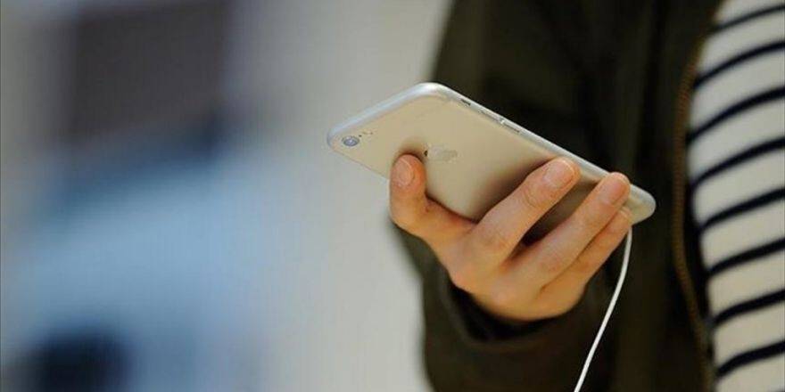 Velilere Çocukları İçin 'Sosyal Medya Diyeti' Uyarısı