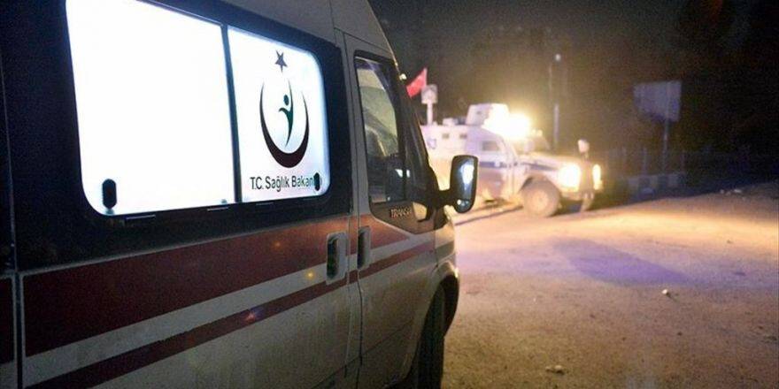 Muş'ta Polis Aracı İle Traktör Çarpıştı: 4 Yaralı