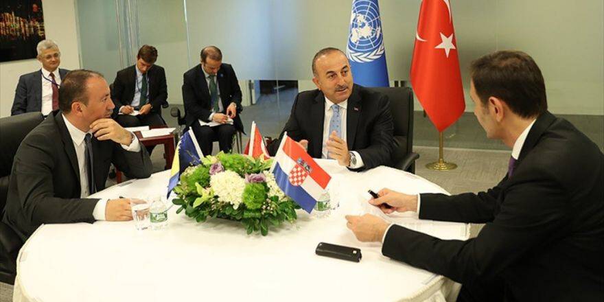 Bakan Çavuşoğlu New York’ta Yoğun Diplomasi Trafiği Yürütüyor