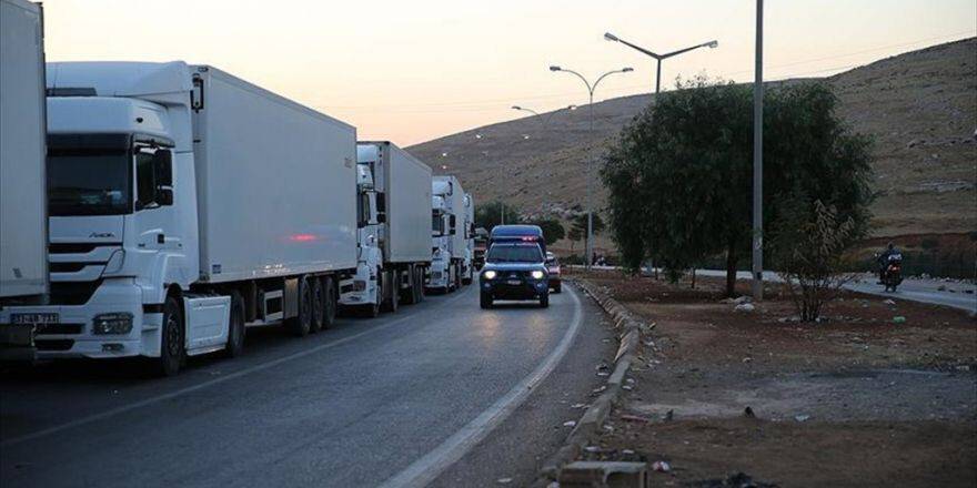 Bm'nin 14 Yardım Tırı İdlib'e Hareket Etti