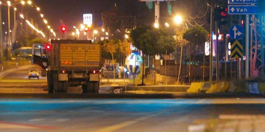 Van'da Patlayıcı Yüklü Kamyon Bulundu
