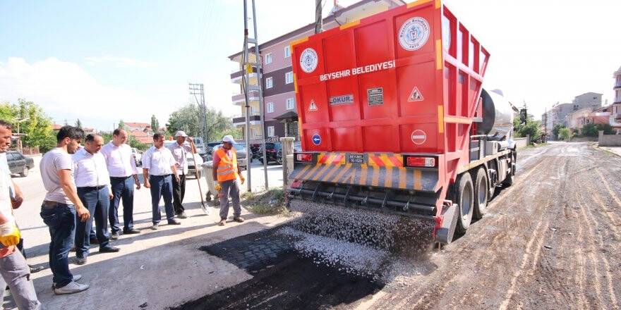 Beyşehir Belediyesi’nden asfalt seferberliği