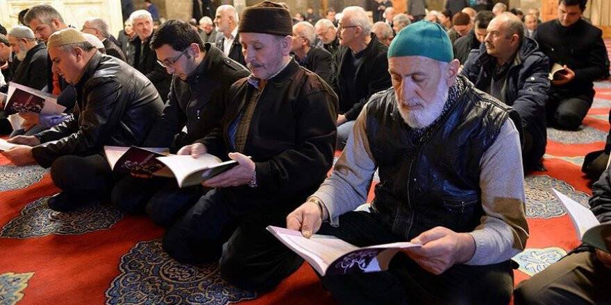 Camiler kitapla dolacak