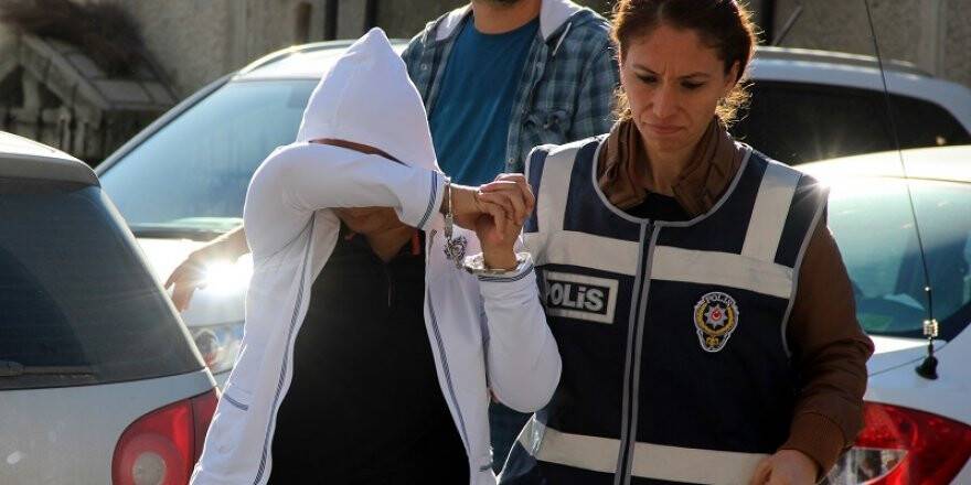 Konya'da akademisyenlere FETÖ operasyonu