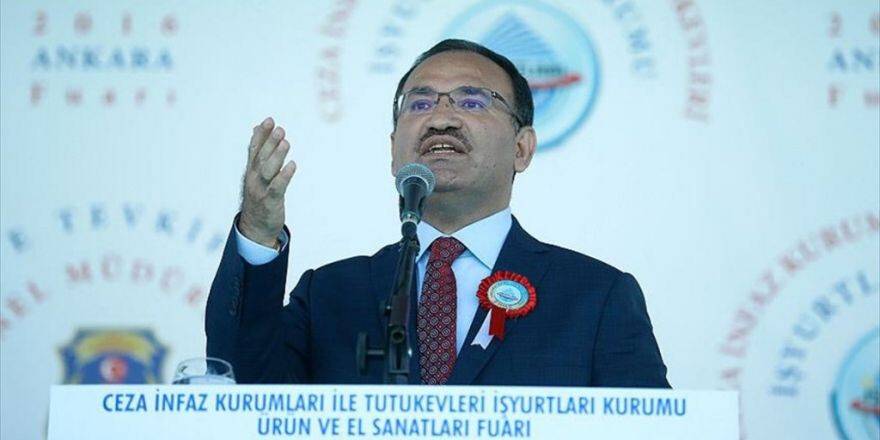 Adalet Bakanı Bozdağ: 'Terör Örgütlerine Sadakati Olanlar Devlette İstihdam Edilmeyecek'