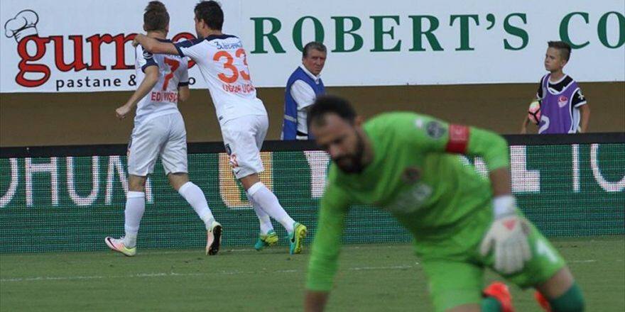 Başakşehir'den Farklı Galibiyet
