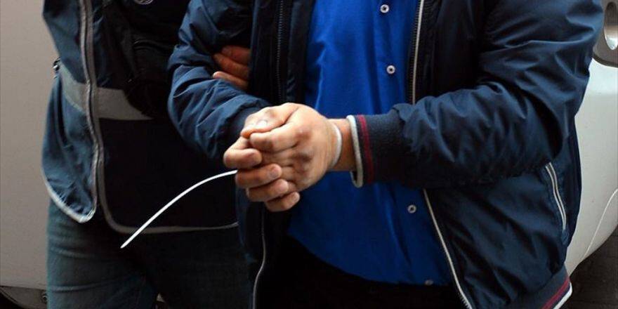 İzmir Merkezli Fetö/pdy Operasyonu: 31 Gözaltı
